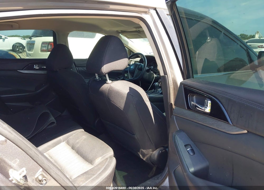2017 NISSAN MAXIMA VIN: 1N4AA6AP0HC386290
