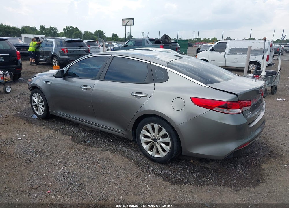 2016 KIA OPTIMA VIN: 5XXGT4L34GG072783
