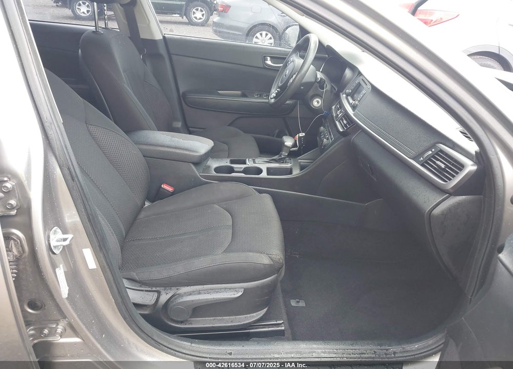 2016 KIA OPTIMA VIN: 5XXGT4L34GG072783
