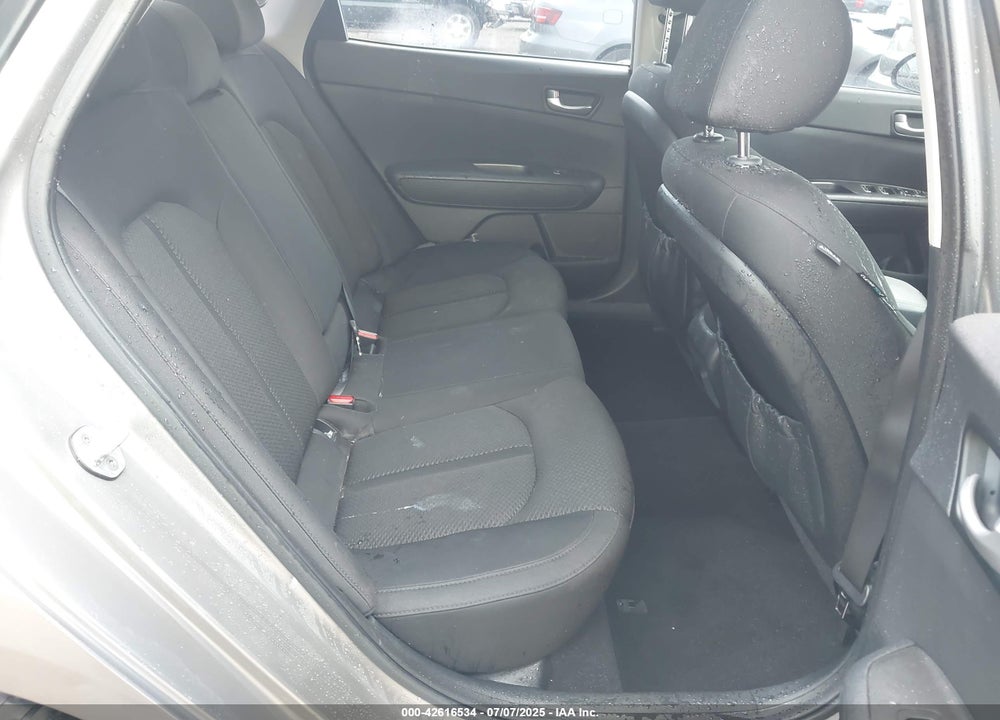 2016 KIA OPTIMA VIN: 5XXGT4L34GG072783