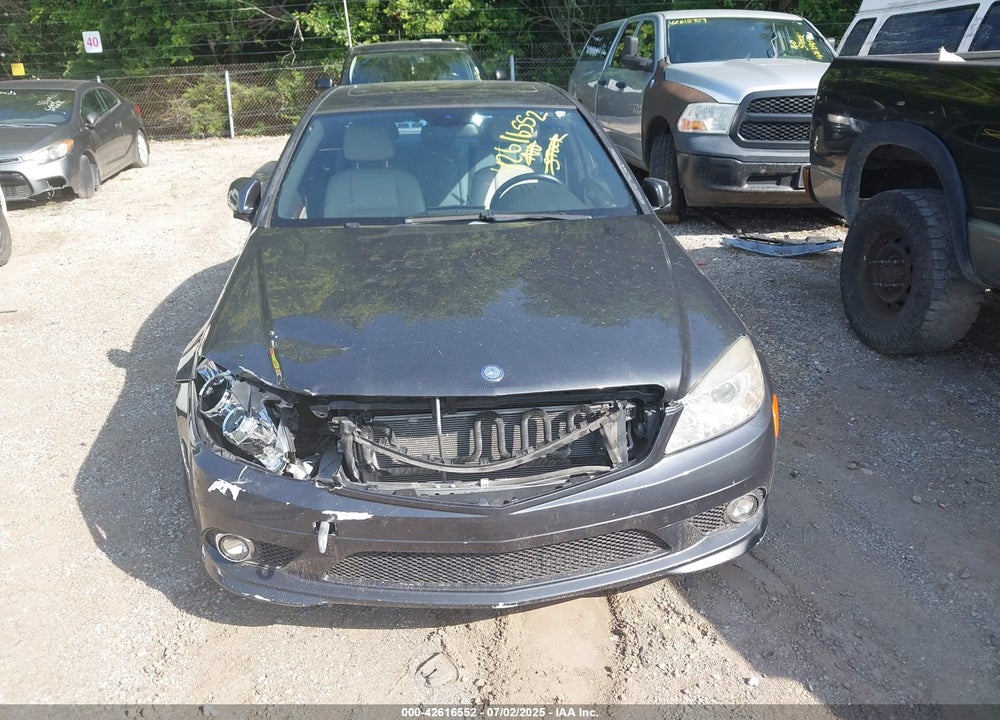 2011 MERCEDES-BENZ C VIN: WDDGF8BB4BR163880