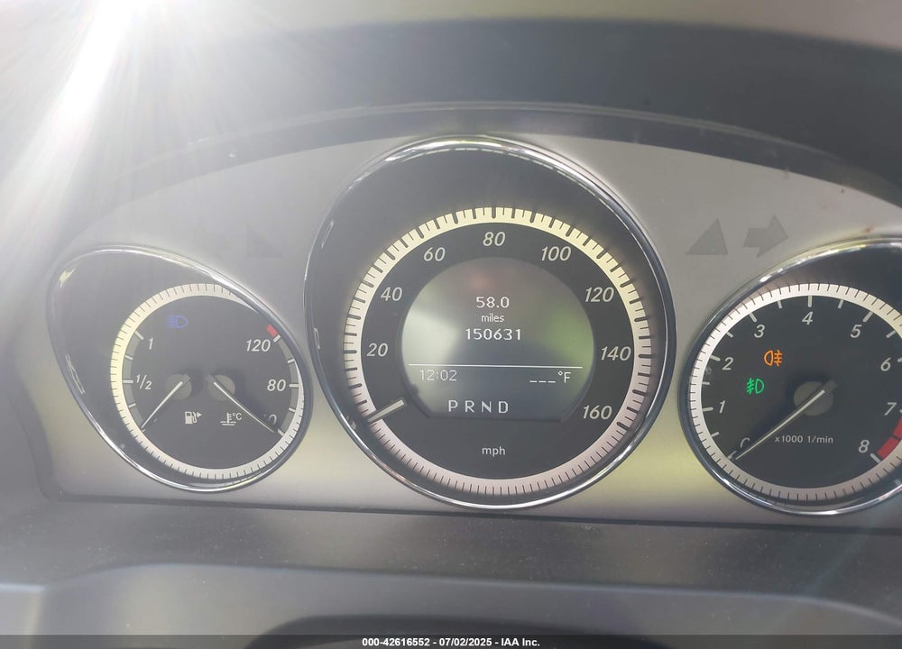 2011 MERCEDES-BENZ C VIN: WDDGF8BB4BR163880
