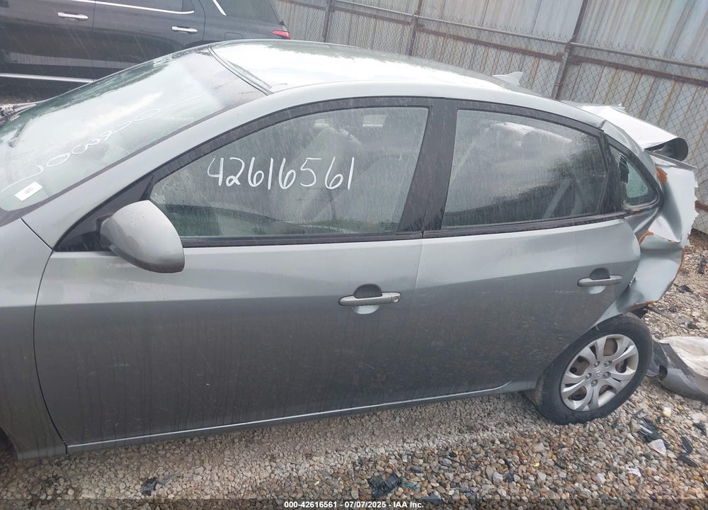 2010 HYUNDAI ELANTRA VIN: KMHDU4AD3AU902307