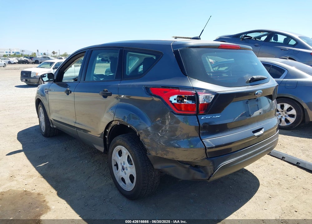 2018 FORD ESCAPE VIN: 1FMCU0F7XJUB25938