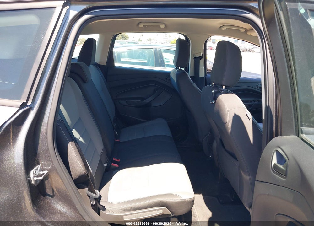 2018 FORD ESCAPE VIN: 1FMCU0F7XJUB25938