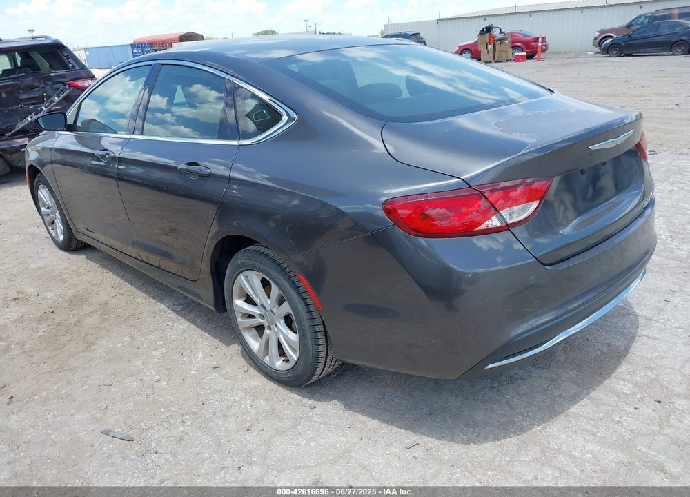 2016 CHRYSLER 200 VIN: 1C3CCCAB2GN155821