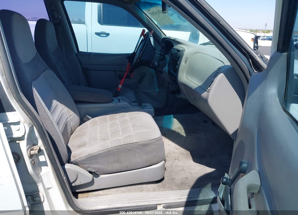 1995 FORD EXPLORER VIN: 1FMDU34X5SUA96567
