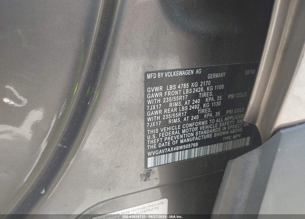2011 VOLKSWAGEN TIGUAN SE VIN: WVGAV7AX4BW505769