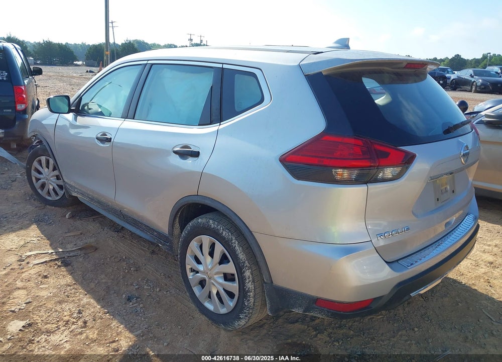 2017 NISSAN ROGUE VIN: JN8AT2MT3HW402426