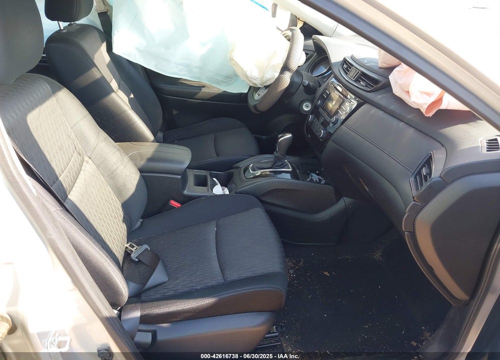 2017 NISSAN ROGUE VIN: JN8AT2MT3HW402426