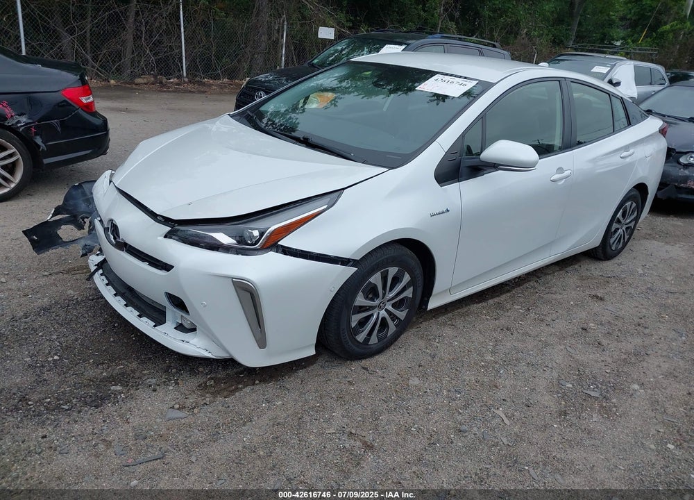 2021 TOYOTA PRIUS XLE AWD-E VIN: JTDL9MFU5M3030622