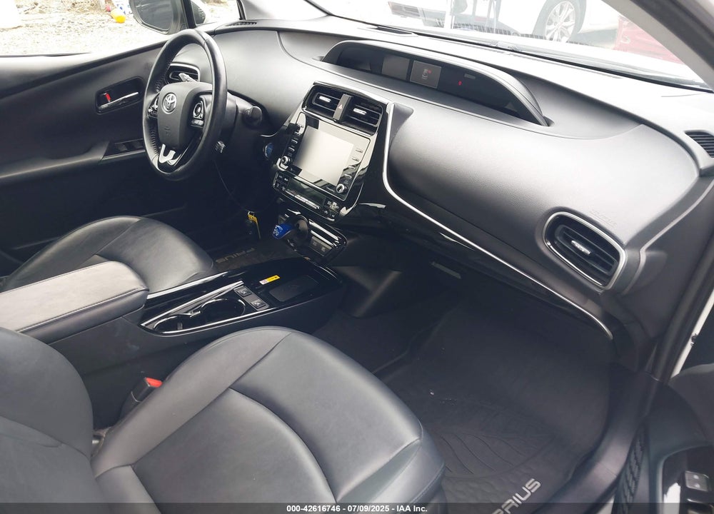2021 TOYOTA PRIUS XLE AWD-E VIN: JTDL9MFU5M3030622