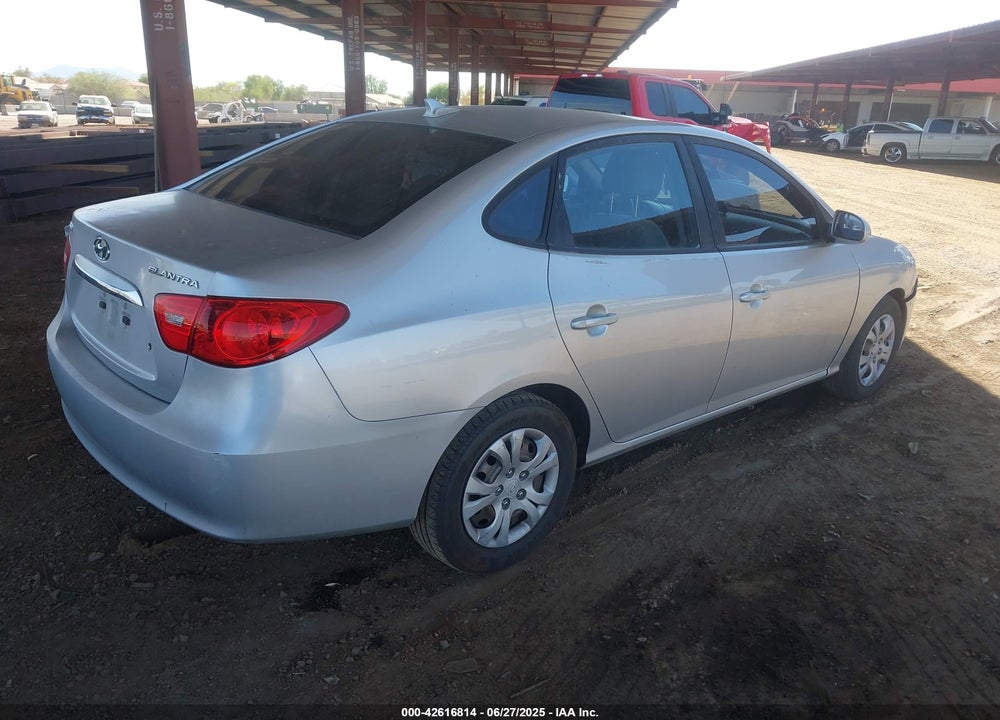 2010 HYUNDAI ELANTRA VIN: KMHDU4AD5AU957566
