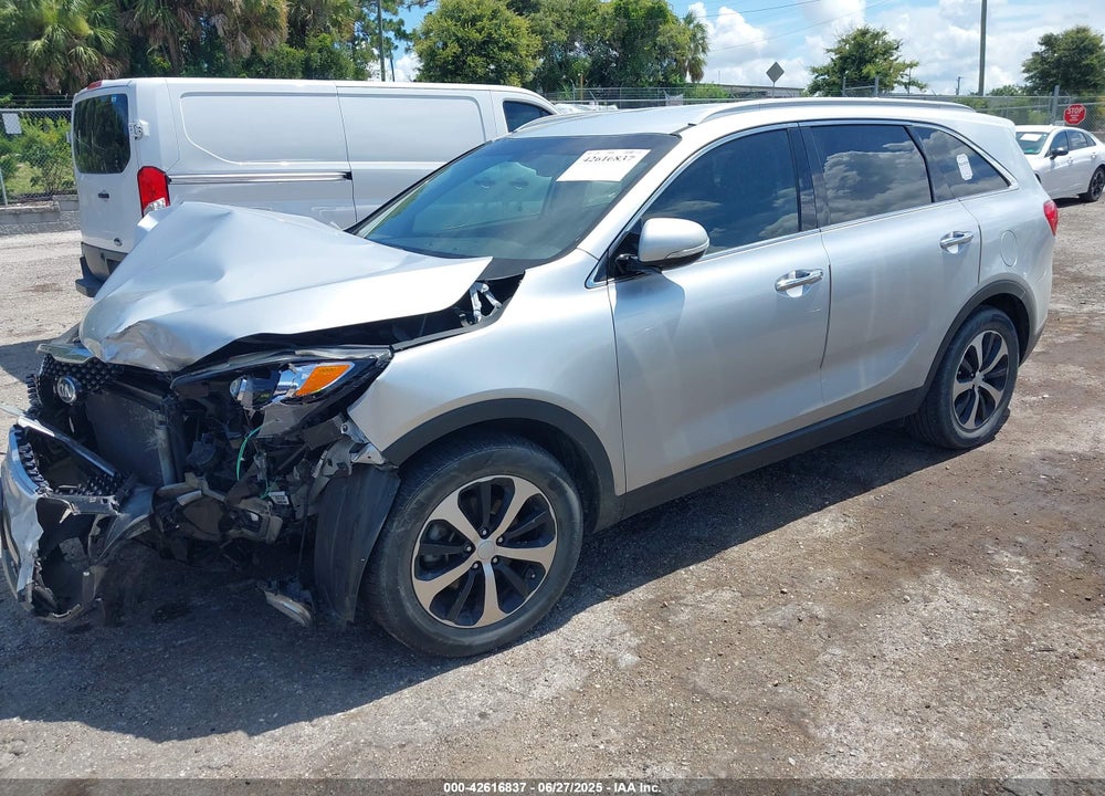 2016 KIA SORENTO VIN: 5XYPH4A52GG099627