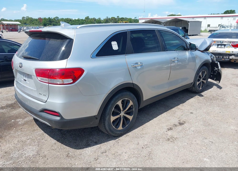 2016 KIA SORENTO VIN: 5XYPH4A52GG099627