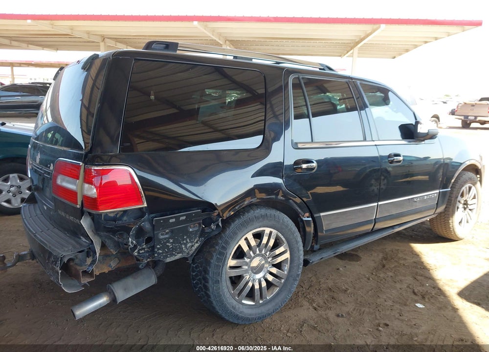 2007 LINCOLN NAVIGATOR ULTIMATE VIN: 5LMFU28517LJ07148