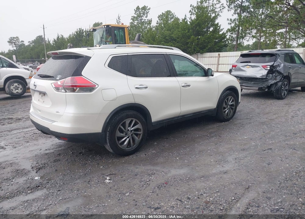 2015 NISSAN ROGUE VIN: 5N1AT2MT2FC814696