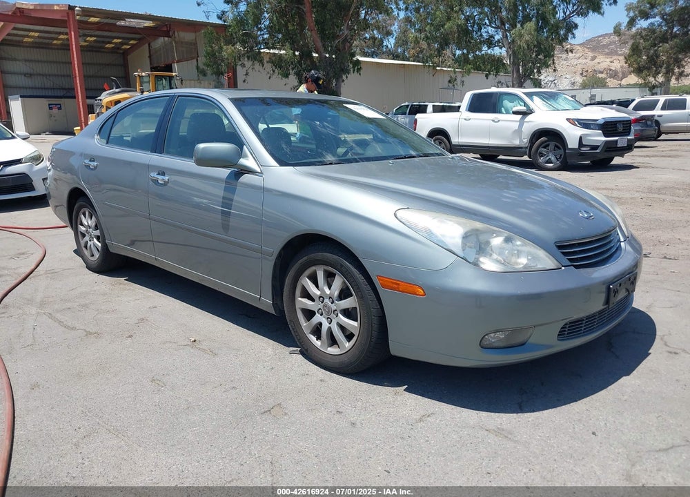 2004 LEXUS ES 330 VIN: JTHBA30G245045419