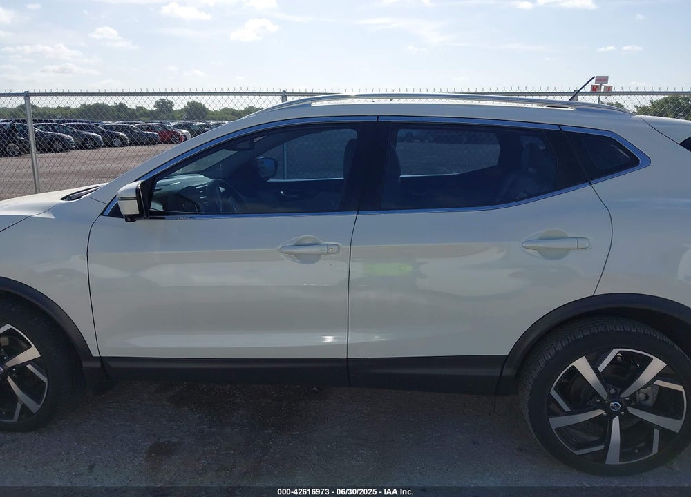 2021 NISSAN ROGUE SPORT VIN: JN1BJ1CV4MW572830