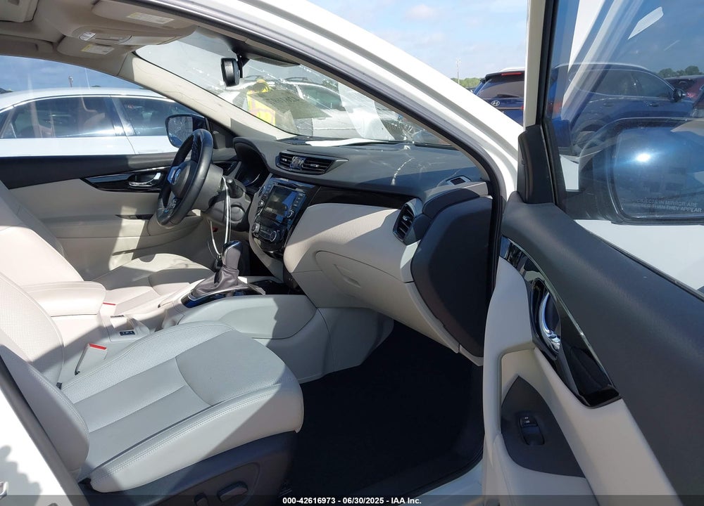 2021 NISSAN ROGUE SPORT VIN: JN1BJ1CV4MW572830