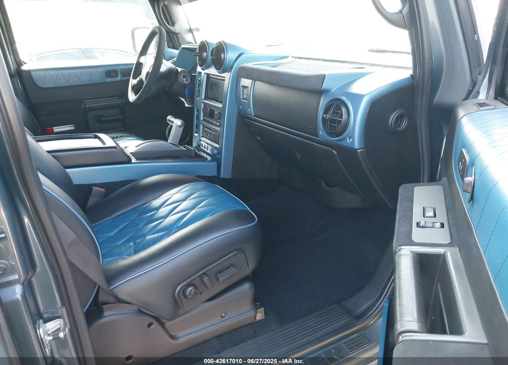 2005 HUMMER H2 SUV VIN: 5GRGN23UX5H102049