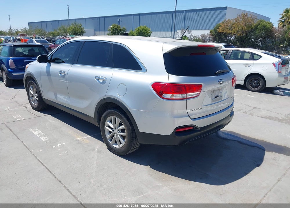 2016 KIA SORENTO 2.4L L VIN: 5XYPG4A33GG029619