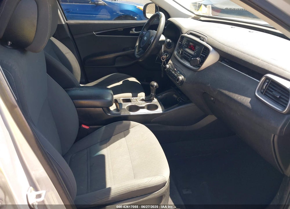 2016 KIA SORENTO 2.4L L VIN: 5XYPG4A33GG029619