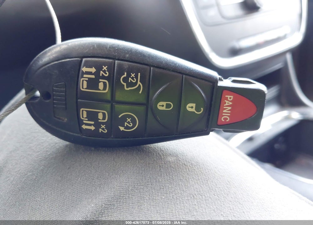 2015 DODGE GRAND CARAVAN R/T VIN: 2C4RDGEG0FR555863