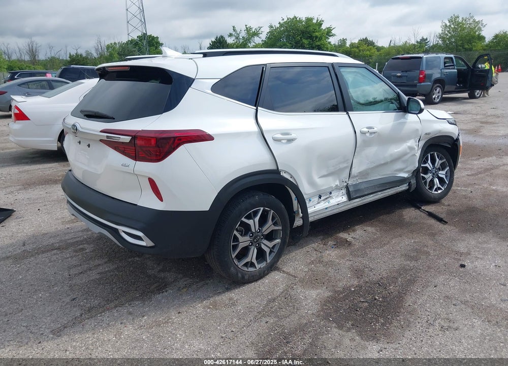 2021 KIA SELTOS VIN: KNDERCAA6M7165164