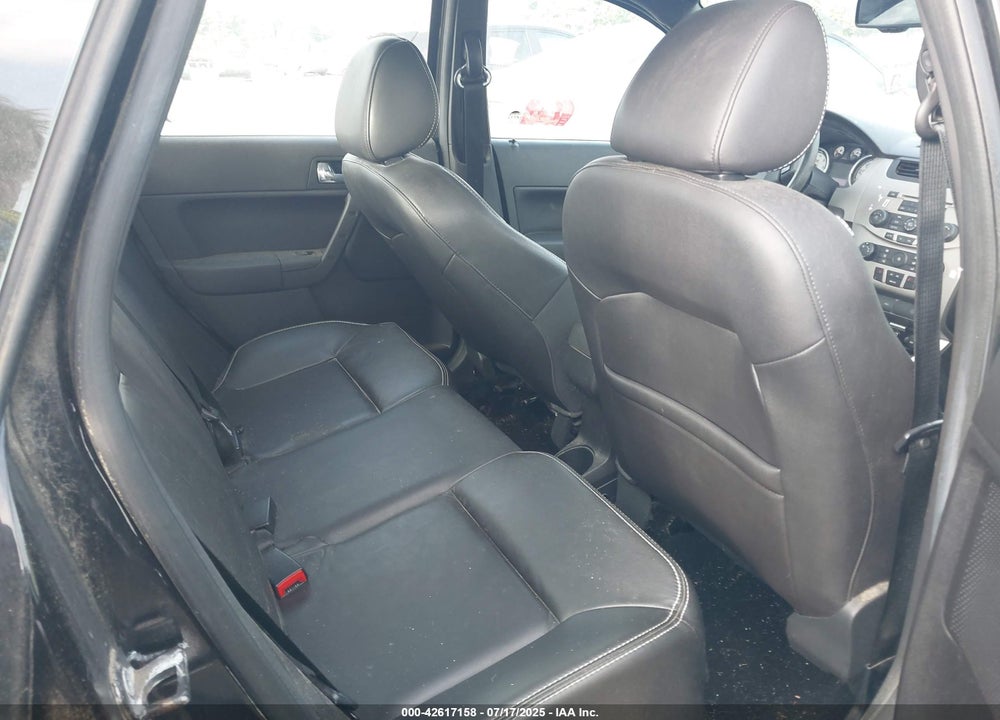 2009 FORD FOCUS VIN: 1FAHP37N39W170841