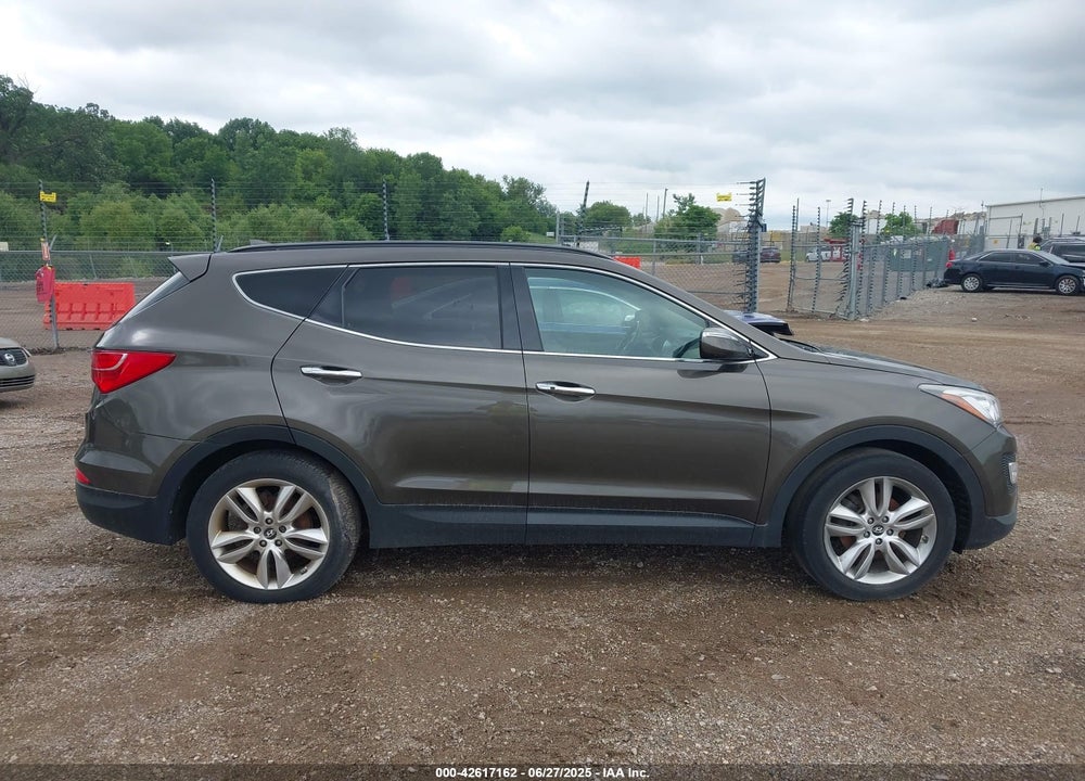 2013 HYUNDAI SANTA FE VIN: 5XYZU3LA5DG081613