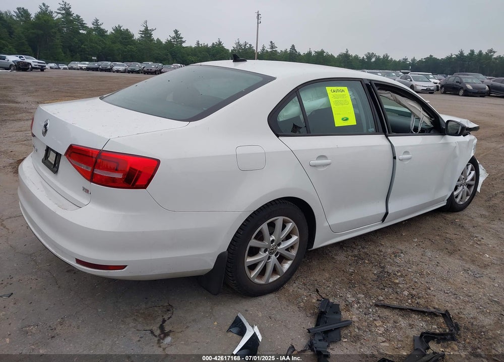 2015 VOLKSWAGEN JETTA VIN: 3VWD17AJ5FM298661