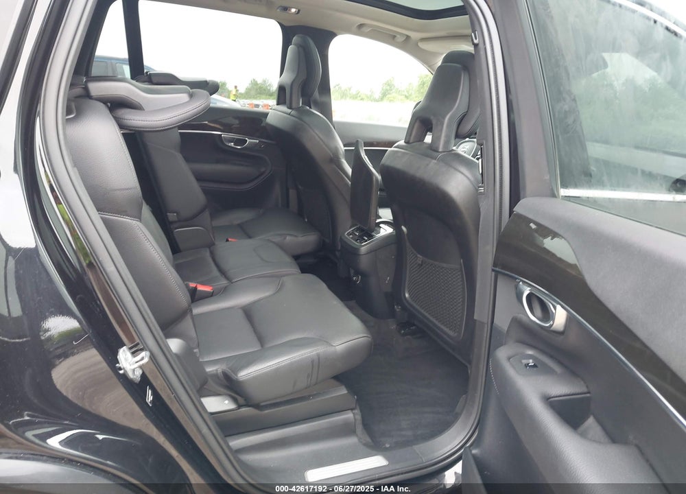 2017 VOLVO XC90 T6 MOMENTUM VIN: YV4A22PK8H1185502