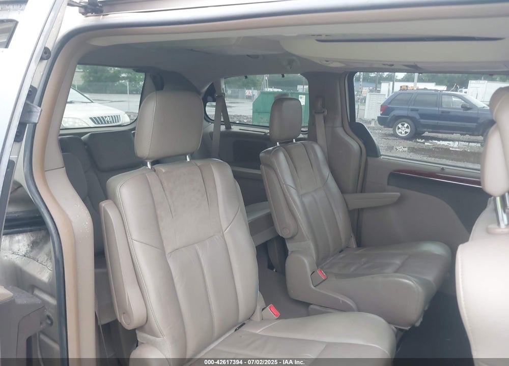 2012 CHRYSLER TOWN & COUNTRY LIMITED VIN: 2C4RC1GG8CR361364