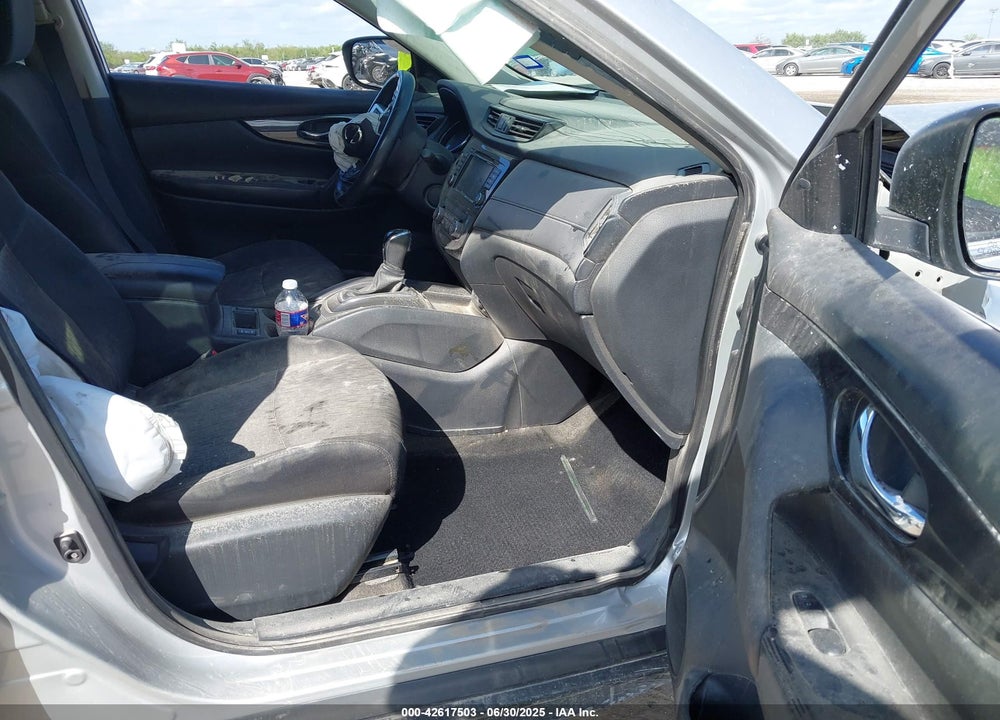 2018 NISSAN ROGUE VIN: 5N1AT2MT1JC848914