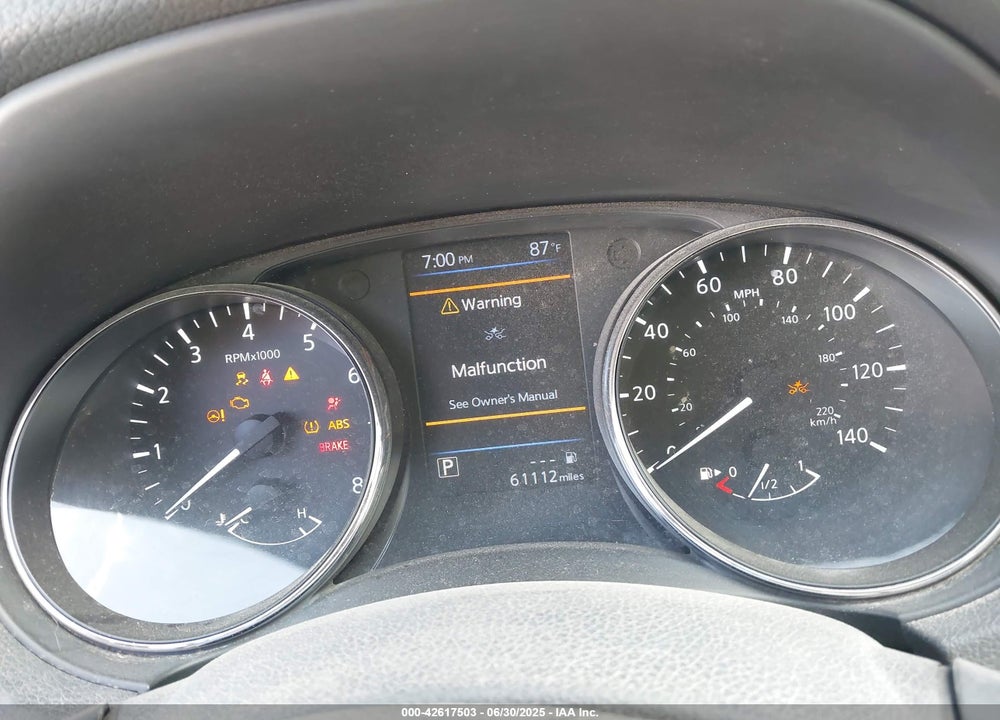 2018 NISSAN ROGUE VIN: 5N1AT2MT1JC848914