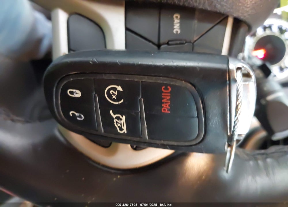2018 JEEP CHEROKEE VIN: 1C4PJLLX5JD524860