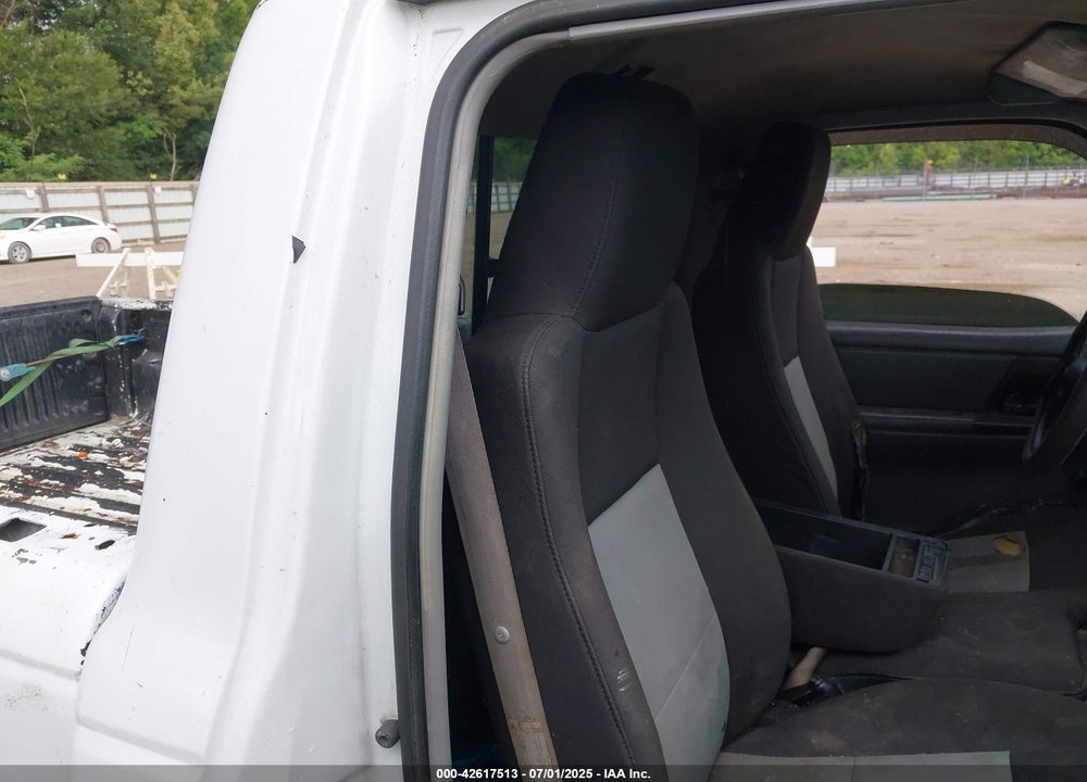 1998 MAZDA B3000 SE/SX VIN: 4F4YR13U4WTM08934