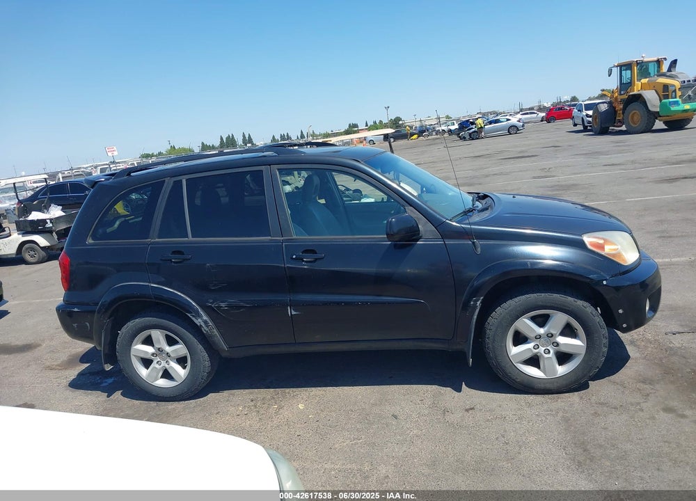 2005 TOYOTA RAV4 VIN: JTEHD20V956025560
