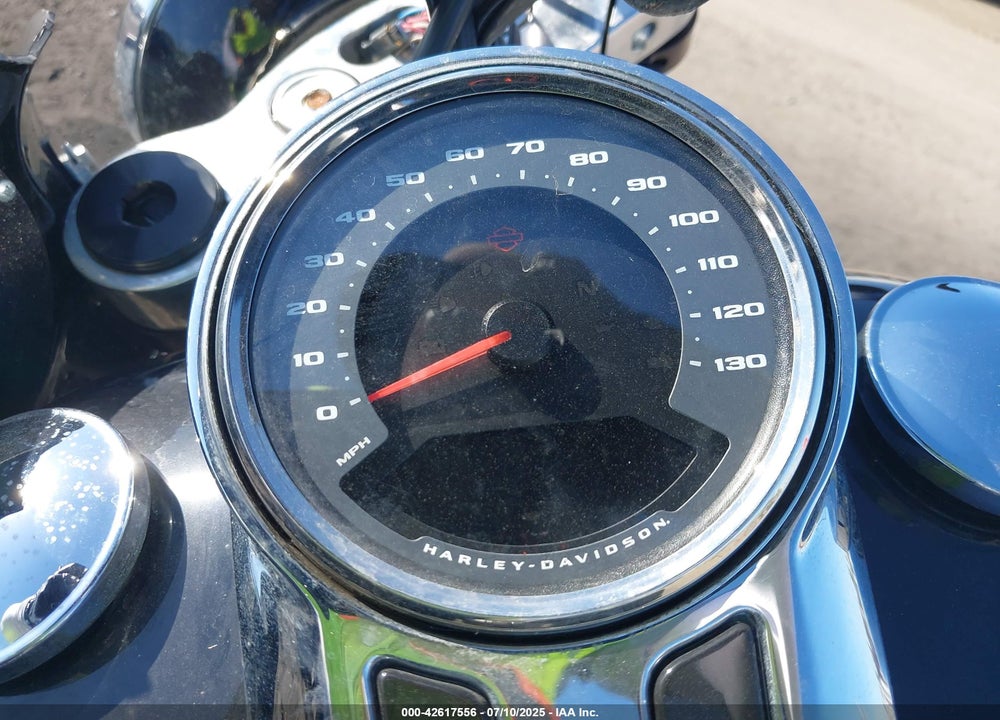 2018 HARLEY-DAVIDSON FLSB VIN: 1HD1YMJ69JC031110
