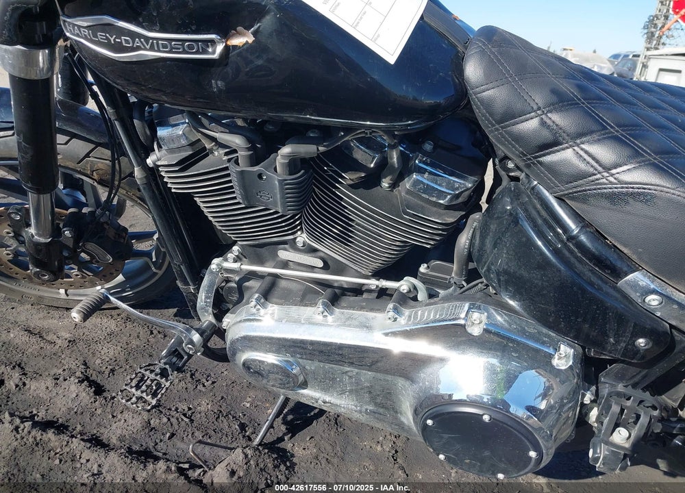 2018 HARLEY-DAVIDSON FLSB VIN: 1HD1YMJ69JC031110