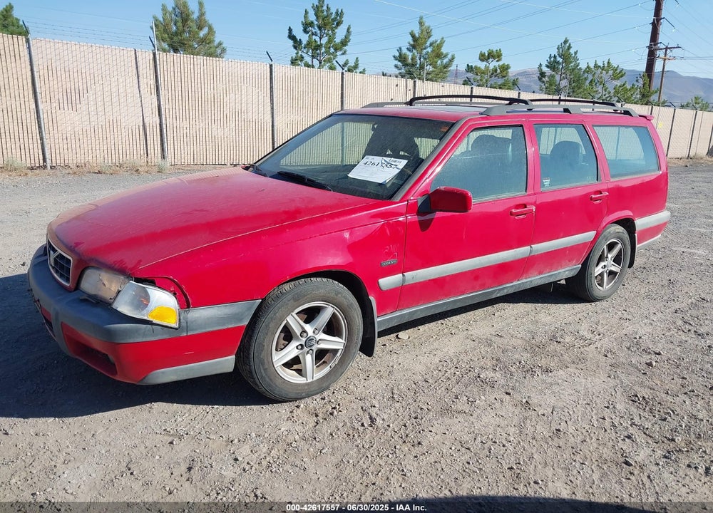 1998 VOLVO V70 AWD VIN: YV1LZ5640W2526081