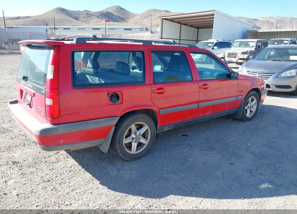 1998 VOLVO V70 AWD VIN: YV1LZ5640W2526081