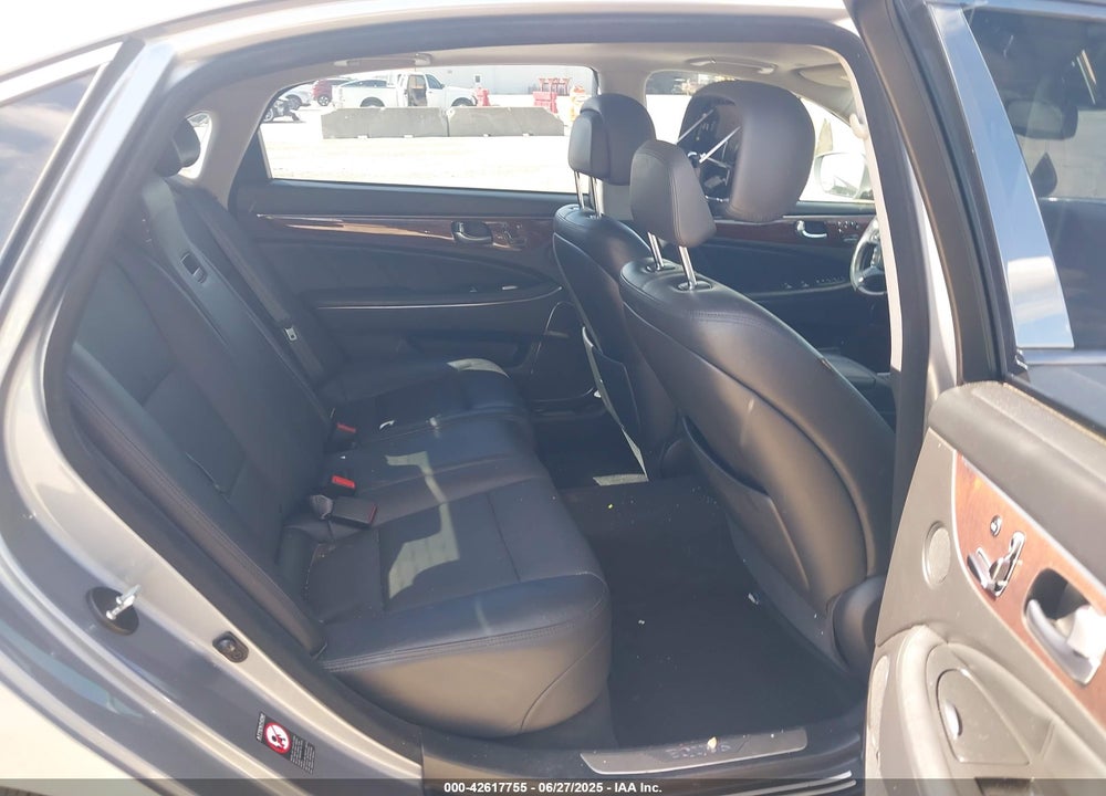 2015 HYUNDAI EQUUS VIN: KMHGH4JH2FU093359