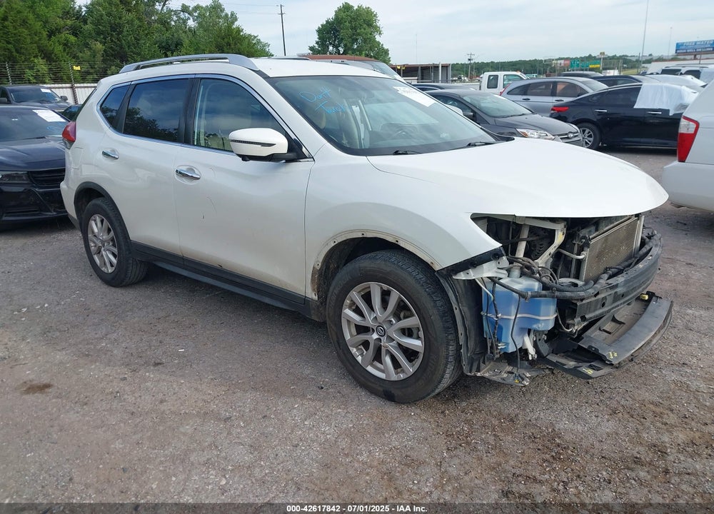 2017 NISSAN ROGUE SV VIN: KNMAT2MT5HP550728