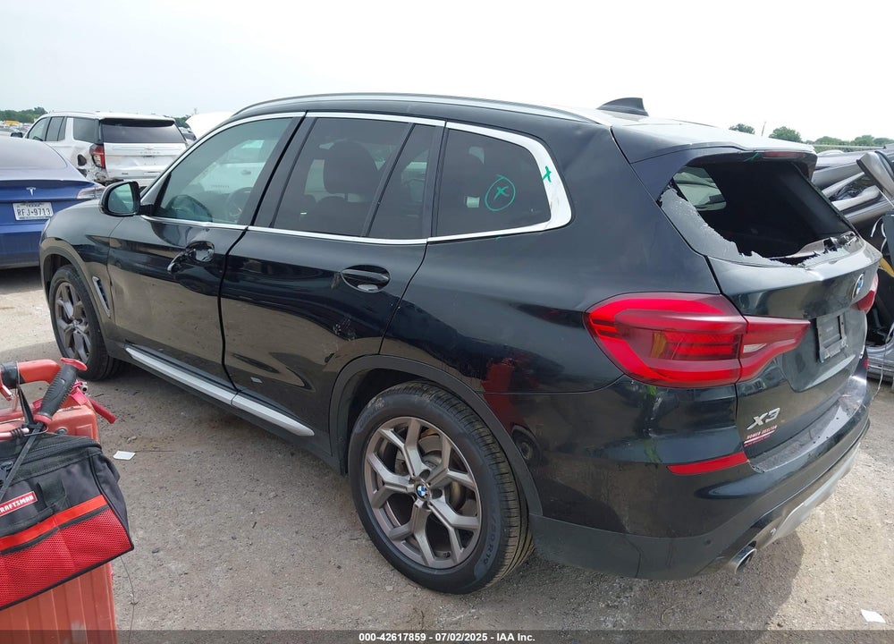 2021 BMW X3 VIN: 5UXTY5C03M9E37248