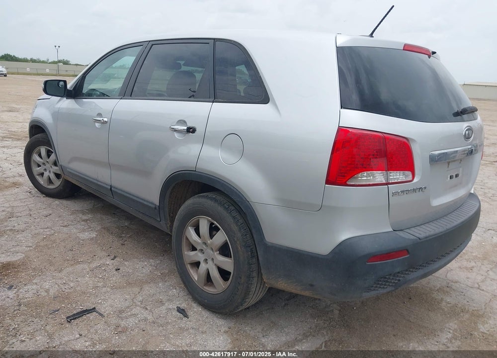 2012 KIA SORENTO VIN: 5XYKT3A16CG198901