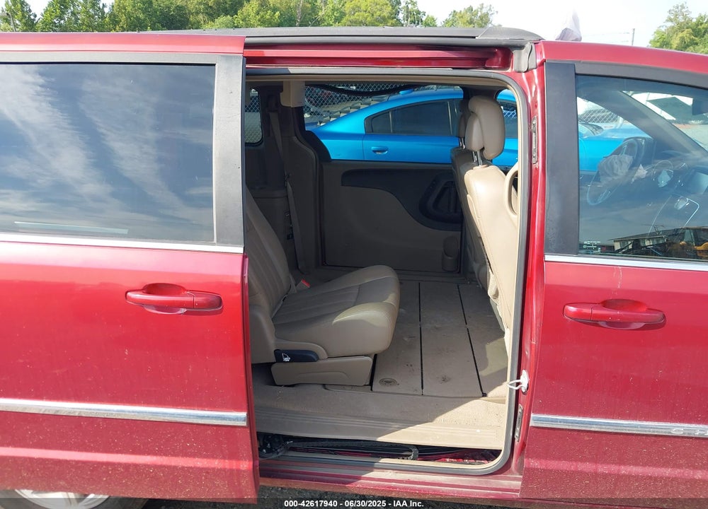 2012 CHRYSLER TOWN & COUNTRY VIN: 2C4RC1BG3CR187839