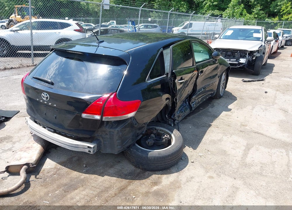 2010 TOYOTA VENZA VIN: 4T3ZA3BB4AU028885