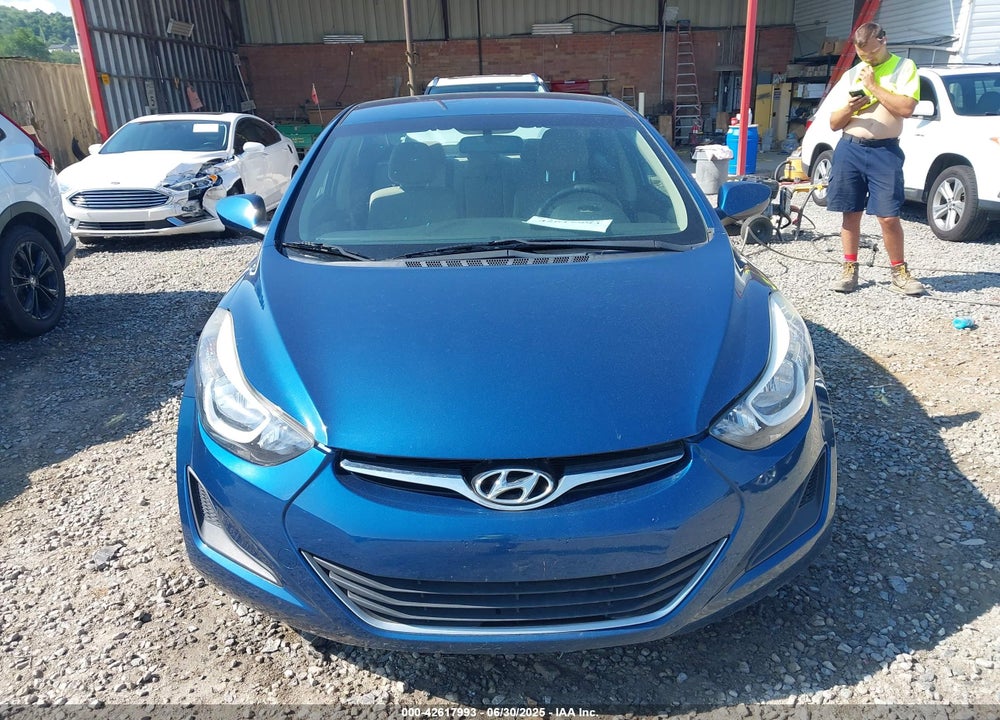 2015 HYUNDAI ELANTRA VIN: KMHDH4AE6FU457176